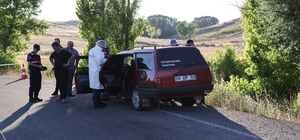 Sivas'ta otomobilde silahla vurulmuş kadın ve erkek cesedi bulundu