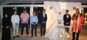 Belediye Başkanı oğlunun nikahını kıydı