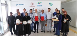 Balyalı üreticilerin "Çarmıklı Kınalı Eller Üreterek Kalkınıyor Projesi"nde...