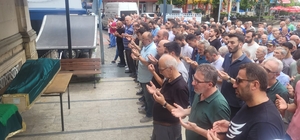 Beşiktaş'ta yol yalısında kısmi çökme sonucu göçük altında kalan genç defnedildi