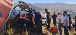 Malatya'da devrilen kamyondaki 2 kişi öldü, 2 kişi yaralandı