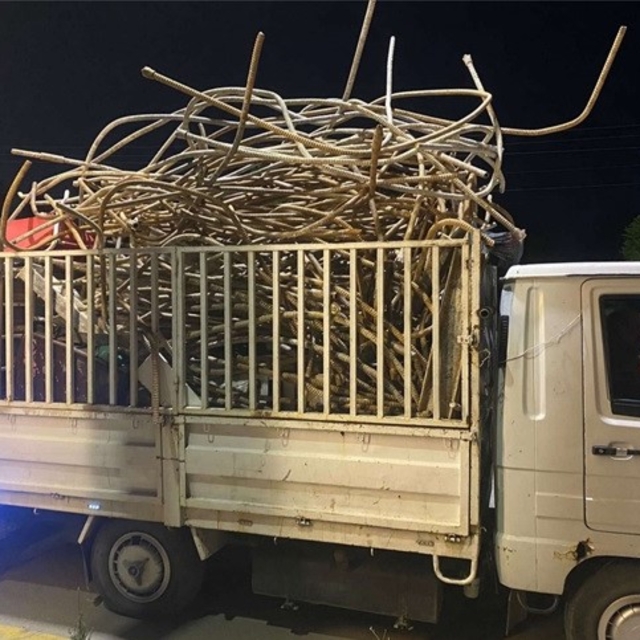 Afyonkarahisar'da şantiyeden demir çalan 2 şüpheli gözaltına alındı