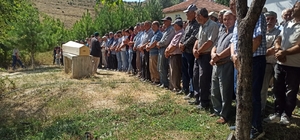 Tokat'ta KKKA hastalığı şüphesiyle hayatını kaybeden kişi toprağa verildi