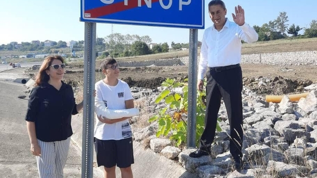 Bitlis Valiliğine atanan Ömer Karaömeroğlu, Sinop'tan uğurlandı