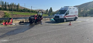 Sivas'ta tır ile çarpışan traktörün sürücüsü hayatını kaybetti