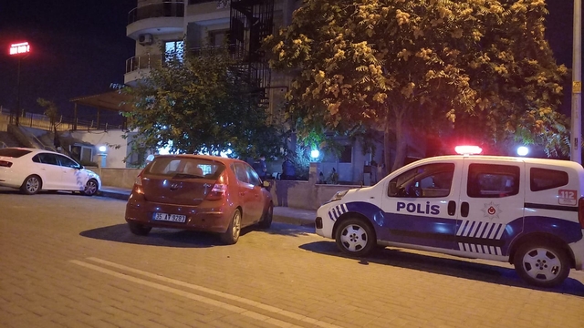 Manisa'da otel bahçesinde yorgun mermi isabet eden kadın yaralandı