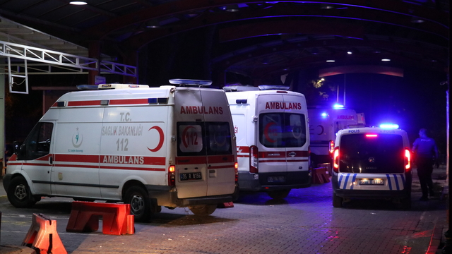 İzmir'de parası gasbedilen emekli polis memuru bıçakla yaralandı