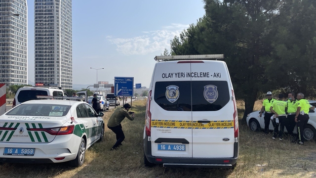 Bursa'da yol kenarında erkek cesedi bulundu