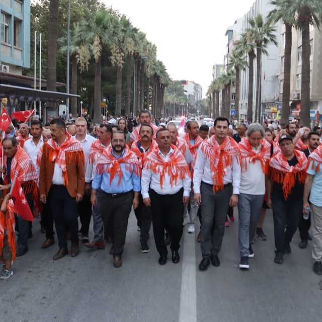 Denizli'de "Sudan Koyun Geçirme Yarışması" öncesi yürüyüş yapıldı