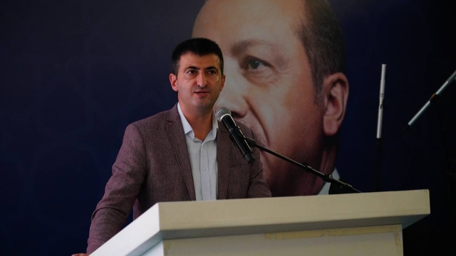 AK Parti İzmir İl teşkilatı "Dünya İnsani Yardım Günü" buluşması düzenledi