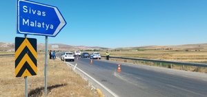 Şarkışla'da trafik kazasında 6 kişi yaralandı
