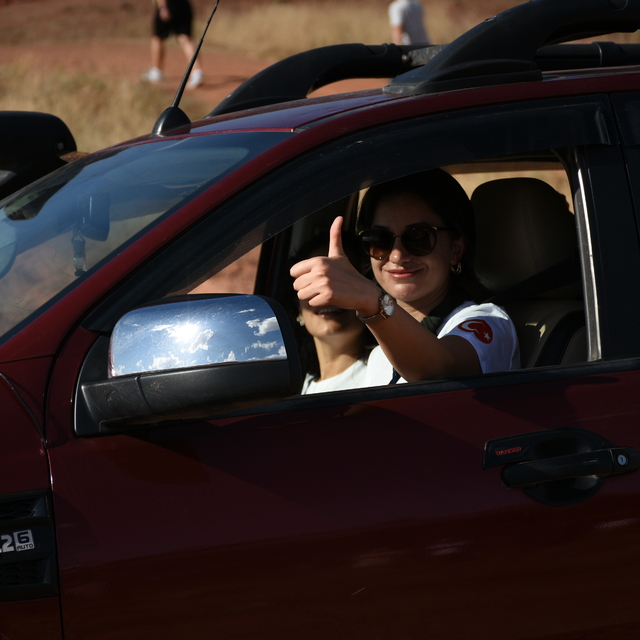 Erzurum'daki festivalde kadınlar Narman Peri Bacaları'nda off-road gösteris...