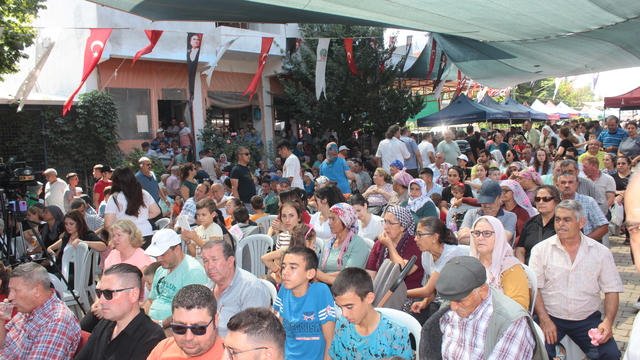 Ödemiş'te çilek ve barbunya festivali düzenlendi