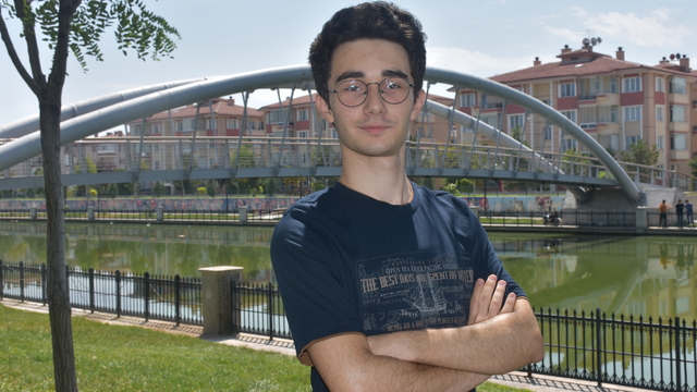 YKS AYT EA birincisi Emre Ekici tıp fakültesine gidecek