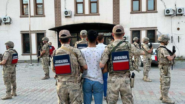 Muş'ta bir kişinin öldüğü kavgaya ilişkin yakalanan 4 zanlı tutuklandı