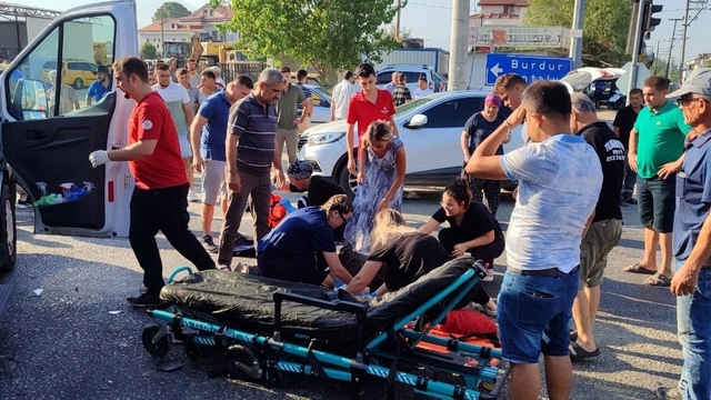Muğla'da otomobille çarpışan motosikletin sürücüsü öldü
