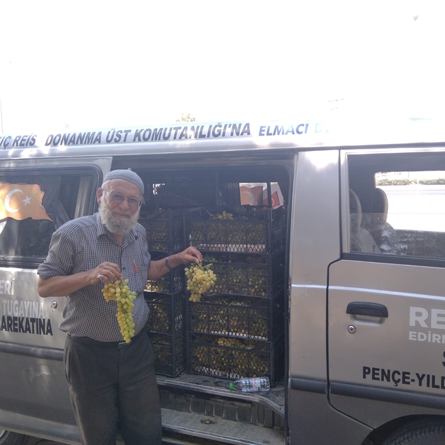 "Elmacı Dede" bu kez Suriye'deki yetimlere üzüm ulaştırmak için yola çıkaca...