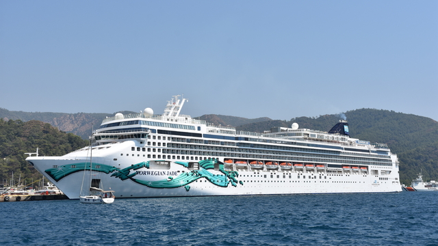 Marmaris'e "Norwegian Jade" ile 2 bin 100 turist geldi