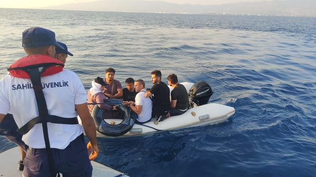 Bodrum açıklarında 2 düzensiz göçmen kurtarıldı