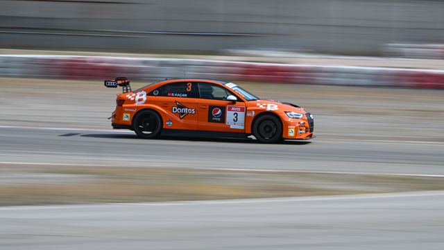 Türkiye Pist Şampiyonası 3. ayak yarışları İzmir'de başladı