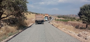 Diyarbakır'ın kırsal mahalle yollarında çalışmalar sürüyor