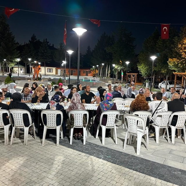 İhsangazi Belediye Başkanı üniversiteyi kazanan öğrencilerle bir araya geld...