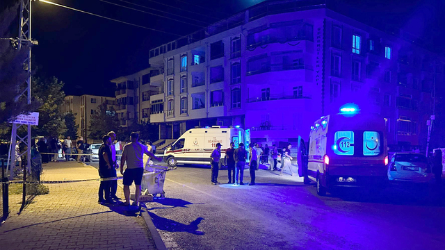 Elazığ'da bıçaklı satırlı kavgada 1 kişi öldü, 1 kişi yaralandı