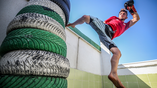 Milli kick boksçu Bilal Dural yeni başarılar için güç topluyor