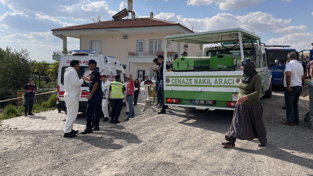 Nevşehir'de bir kişi eşini tüfekle öldürüp intihar etti