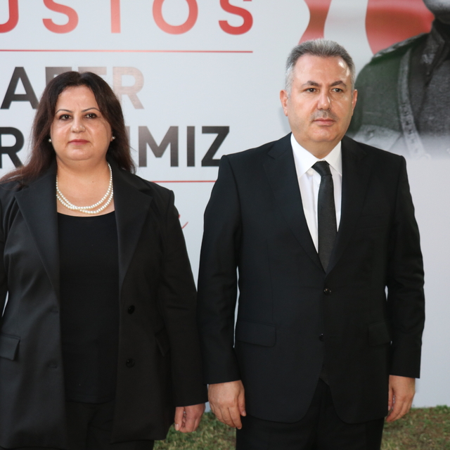 İzmir'de 30 Ağustos Zafer Bayramı etkinliklerle kutlandı