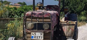 Manisa'da traktörden düşen kişi yaralandı 