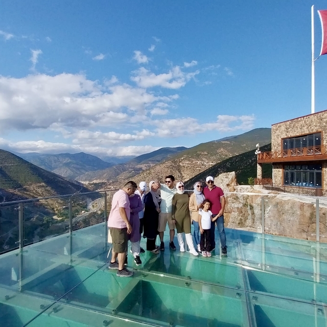 Torul'daki cam seyir terasından 120 bin kişi manzara izledi