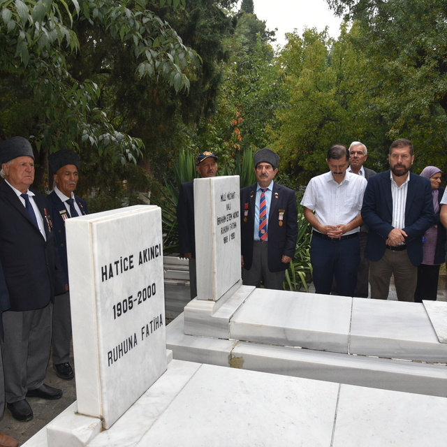 Sındırgı, Demirci ve Gördesliler kurtuluşun 101'inci yıl dönümünde Kuvayımi...