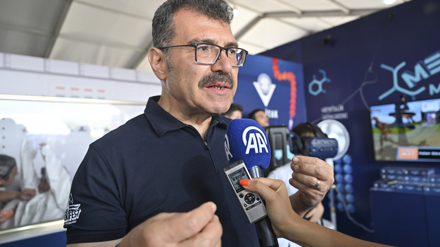 Türkiye'nin ihtiyaç duyduğu teknolojileri üretecek gençler TEKNOFEST'lerde