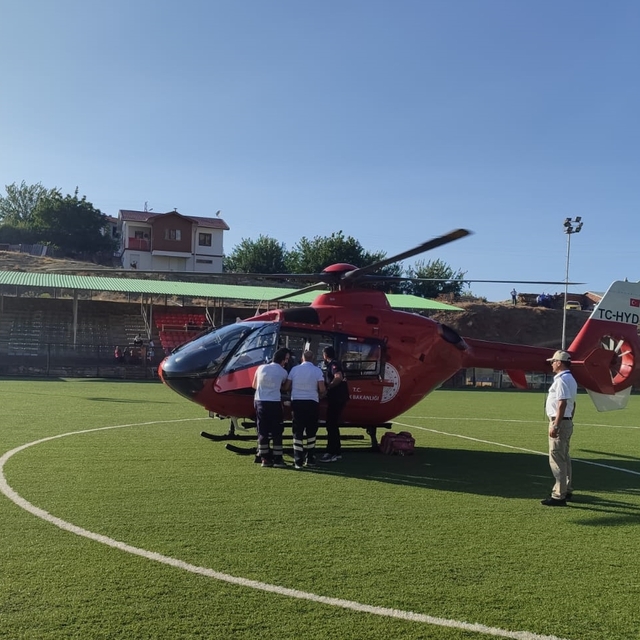 Malatya'da ambulans helikopter durumu acil hasta için havalandı