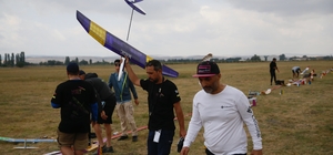 Eskişehir'de "F3L Open International Cup 2 metre Planör Yarışması" yapıldı