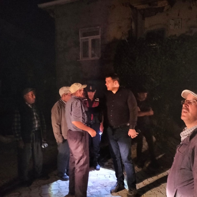 Bozkır Kaymakamı Turan, fırtınadan zarar gören Dereiçi mahallesinde incelem...