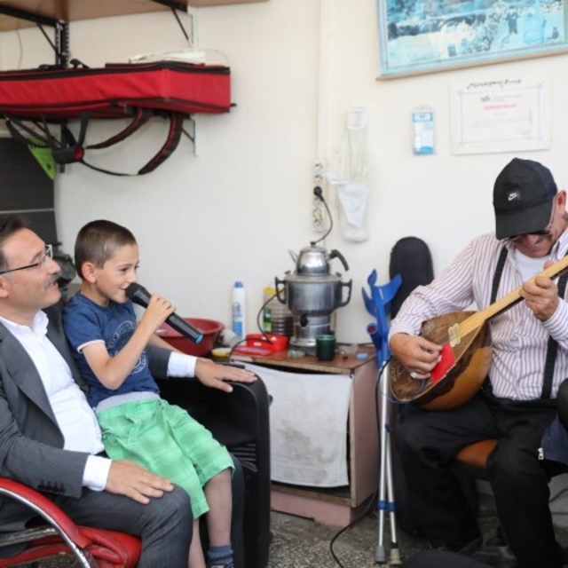 Vali Gökmen Çiçek Tomarza'yı ziyaret etti