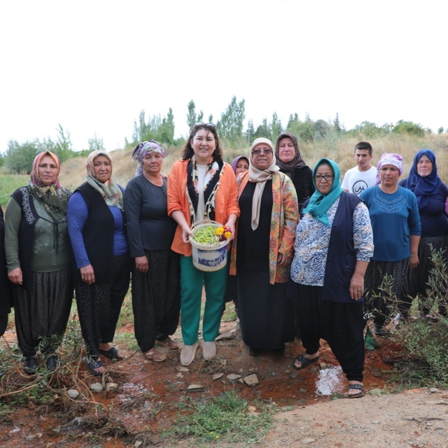 TBMM Dilekçe Komisyonu Başkanı Sunay Karamık'tan Adana'nın 7 ilçesine ziyar...