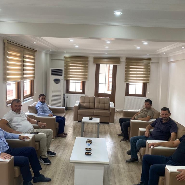 AK Parti Sakarya Milletvekili Kaya'dan Taraklı Belediyesine ziyaret