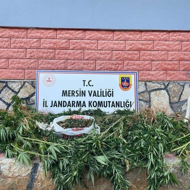 Mersin'de uyuşturucu operasyonunda 2 zanlı yakalandı