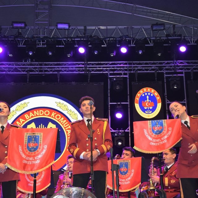 Jandarma Bandosu, Söğüt Ertuğrul Gazi'yi Anma ve Yörük Şenlikleri'nde konse...