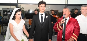 Seydişehir Belediye Başkanı Mehmet Tutal oğlunun nikahını kıydı