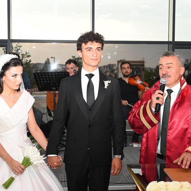 Seydişehir Belediye Başkanı Mehmet Tutal oğlunun nikahını kıydı