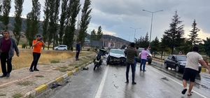 Antalya'da iki otomobilin çarpıştığı kazada 1 kişi öldü, 5 kişi yaralandı