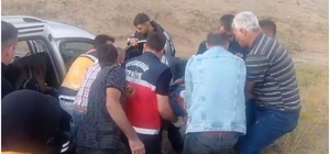 Van'da şarampole devrilen kamyonette 5 kişi yaralandı