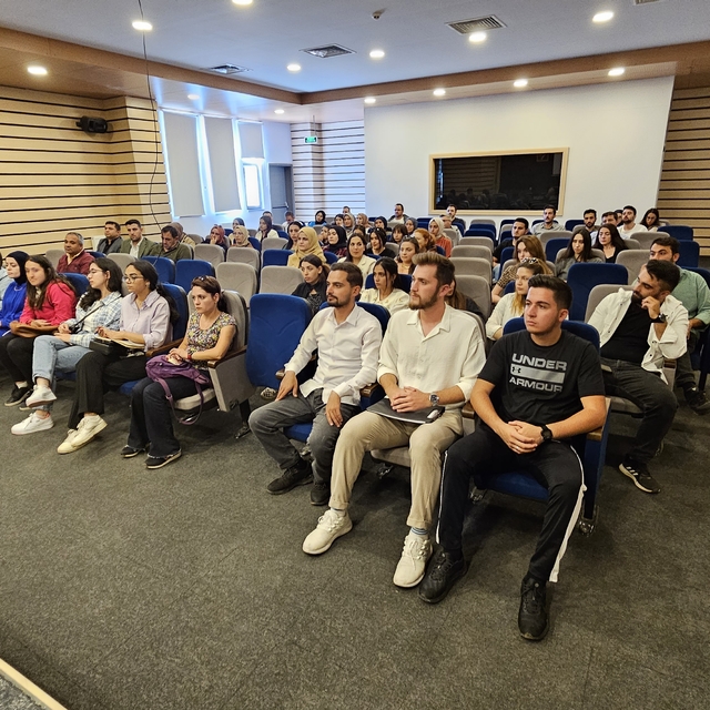 Tufanbeyli'de aday öğretmenler için uyum eğitimi başladı