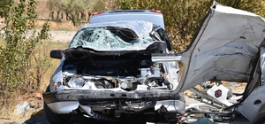 Aksaray'da 3 aracın karıştığı kazada 3 kişi öldü, 2 kişi yaralandı