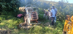Koceli'de devrilen traktörün sürücüsü kazadan yara almadan kurtuldu
