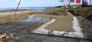 Akçaabat'ta yarı olimpik yüzme havuzunun temeli atıldı  